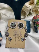 Minimal Floral Earrings