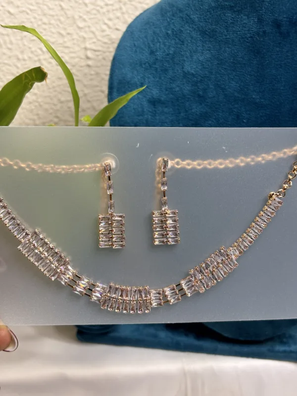Sleek Glam Choker ✨ - Image 2