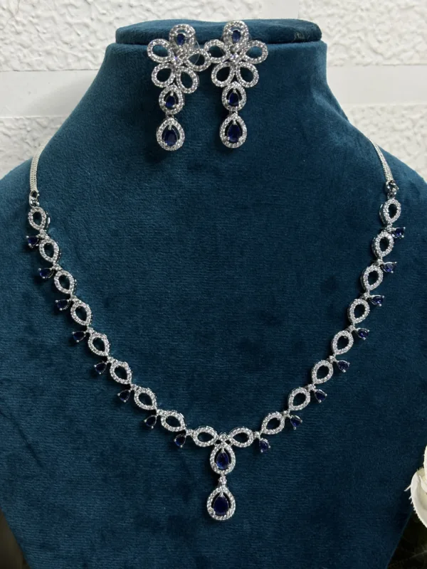 Timeless Classic Necklace & Earrings set - Image 2