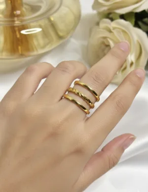 Luxe Bloom Ring 🌸
